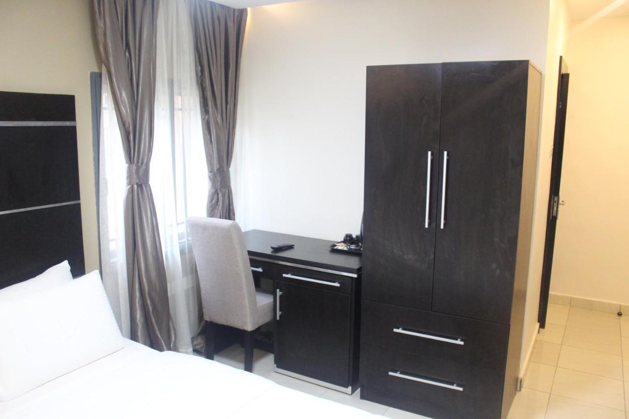 Urban Metro Inn لاغوس المظهر الخارجي الصورة
