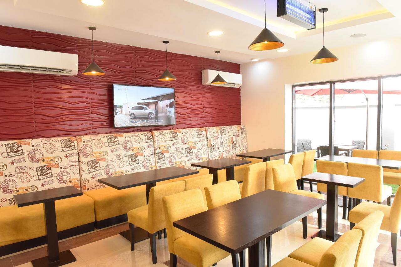 Urban Metro Inn لاغوس المظهر الخارجي الصورة